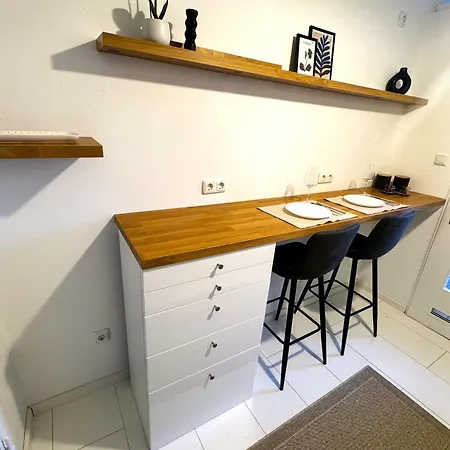 Appartamento K-apartments Monteurwohnung 2 Schlafzimmer Wlan Parkplatz 60m2 1-5 Personen *